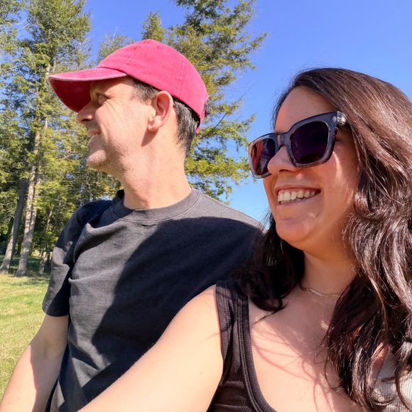 Meet your Posher, Raquel - Picture 2 of 2